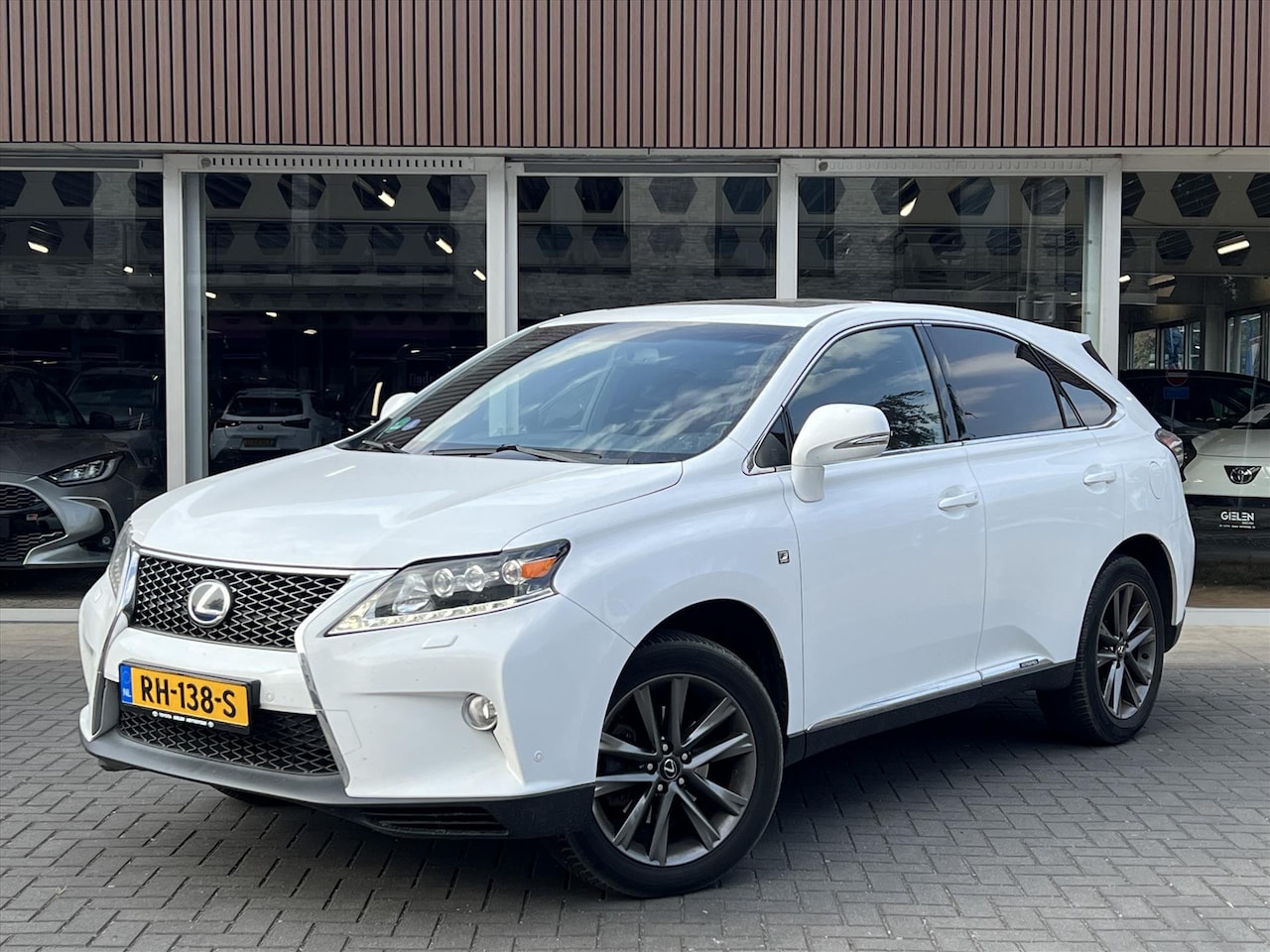 Lexus RX 450h - AWD F Sport Line | Trekhaak, Mark Levinson, Schuifdak, Geheugenfunctie, 19 inch, Keyless, - AutoWereld.nl