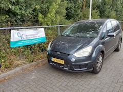 Ford S-Max - 2.0-16V