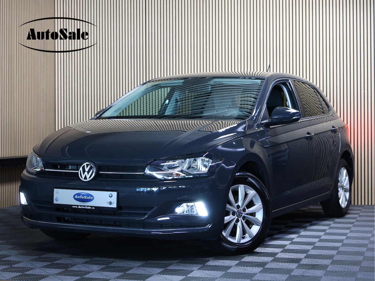 Volkswagen Polo - 1.0 TSI Highline NAVI R line interieur NAVI CLIMA STOELVW PDC'18 - AutoWereld.nl