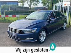 Volkswagen Passat - 1.4 TSI Highline LED Virtual Camera Carplay Leder