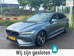Volvo V60 - 2.0 T8 390PK Recharge AWD R-Design Panodak LED Trekhaak 19inch