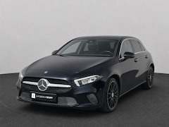 Mercedes-Benz A-klasse - 200 | Widescreen | Carplay | Sfeerverlichting | AMG velgen | Camera | Stoelver. | Dealer o