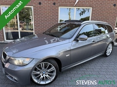 BMW 3-serie Touring - 320i M Sport Edition PANODAK / SPORTSTOELEN / STOELVERWARMING