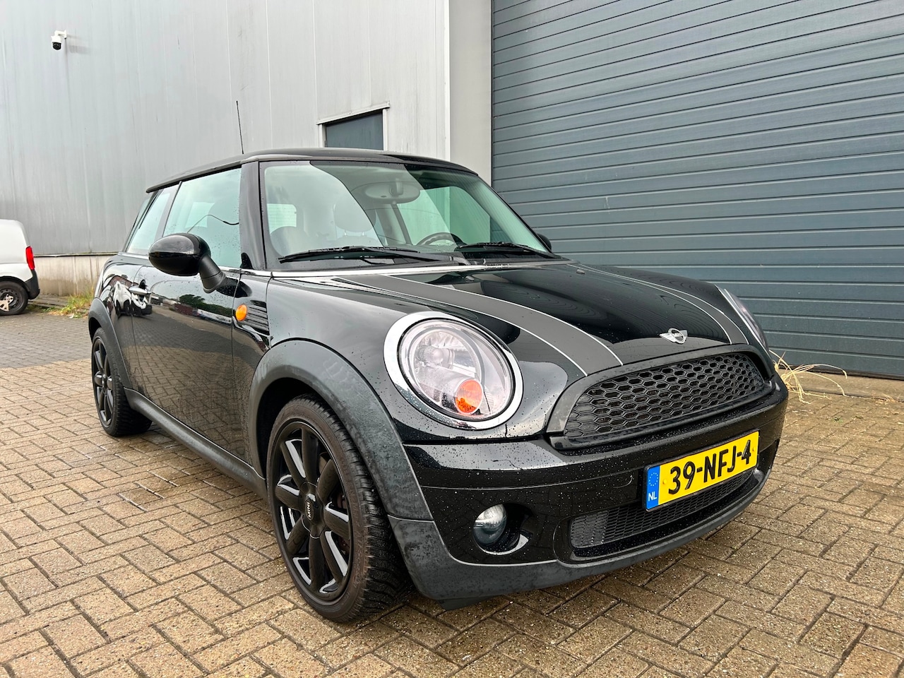 MINI Cooper - 1.6i One AIRCO NAP 2010 - AutoWereld.nl