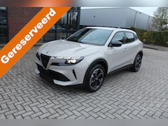 Alfa Romeo Junior - Elettrica 54 kWh Clima-Cruise-Keyless-Carplay Fabrieksgarantie 05-2027