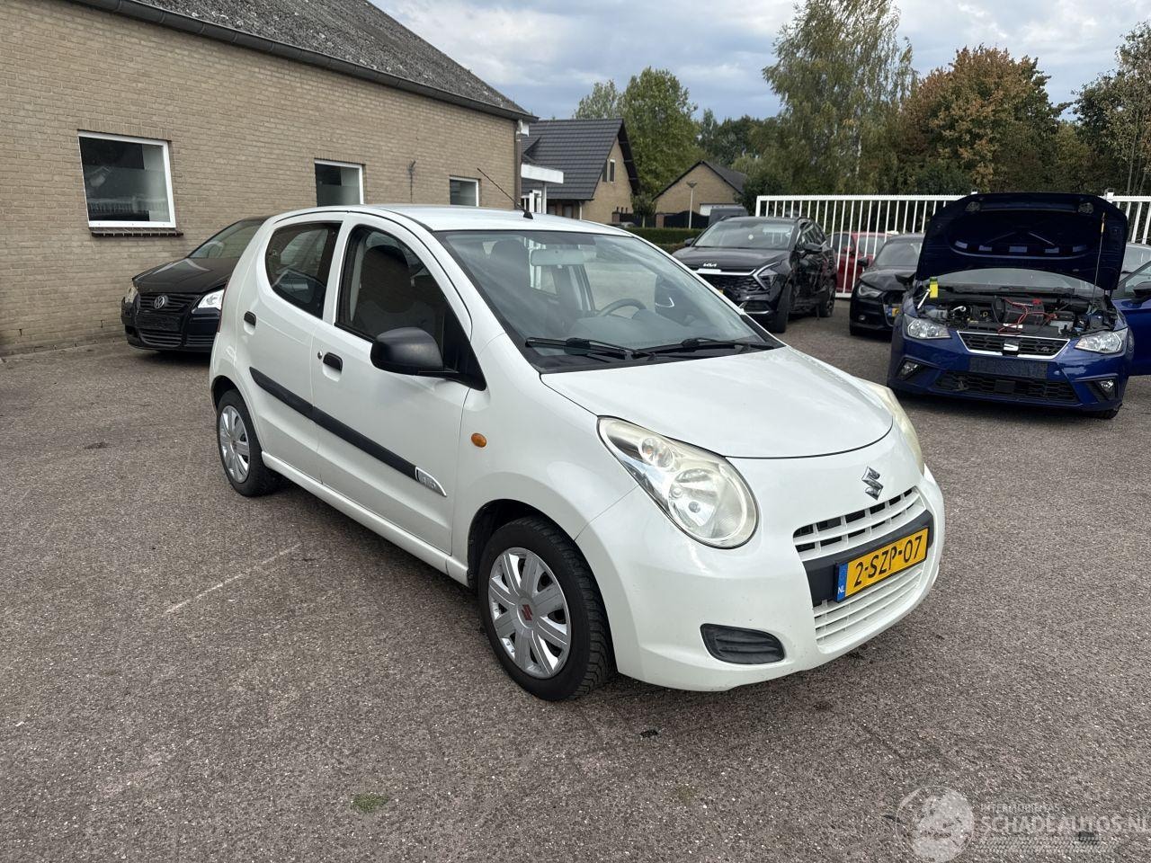 Suzuki Alto - 1.0 Comfort EASSS 1.0 Comfort EASSS - AutoWereld.nl