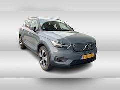 Volvo XC40 - Recharge P8 AWD R-Design / Trekhaak / Panoramadak / Camera / Keyless / Harman Kardon / 19'