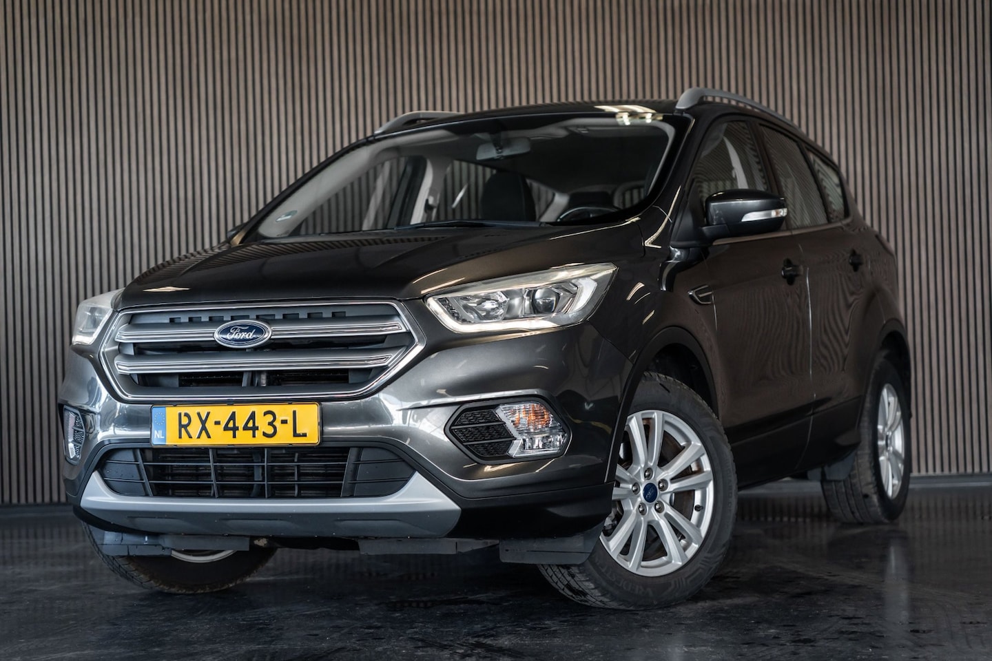 Ford Kuga - 1.5 EcoBoost Trend Ultimate I KEYLESS I TREKHAAK I NAP - AutoWereld.nl