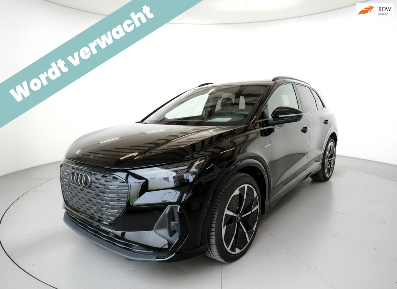 Audi Q4 e-tron - 45 quattro S Line 82 kWh|S line interieur en exterieur|Navi|Panodak|LEDmatrix|Camera|Black - AutoWereld.nl