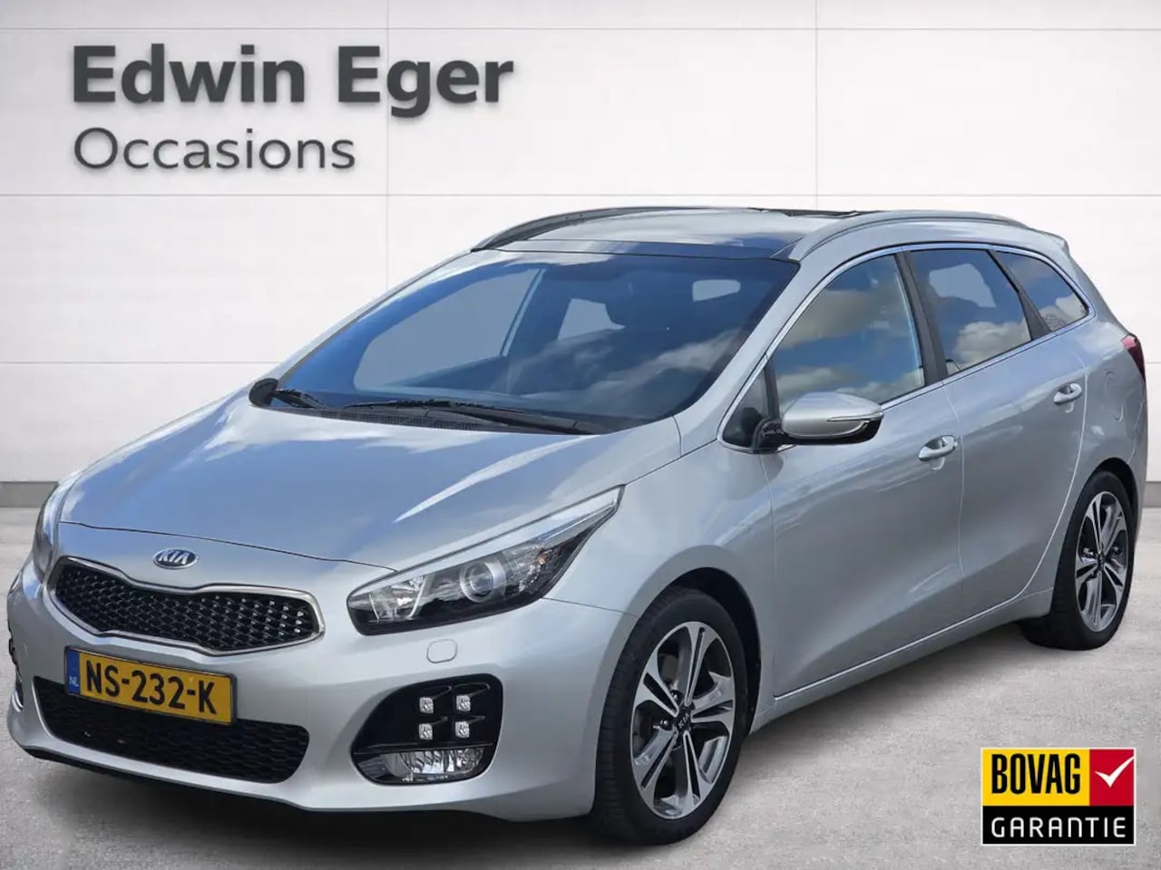 Kia Cee'd Sportswagon - 1.0 T-GDi GT-Line | Panorama | Trekhaak | Xenon | Navi | Cruise control | Climate control - AutoWereld.nl