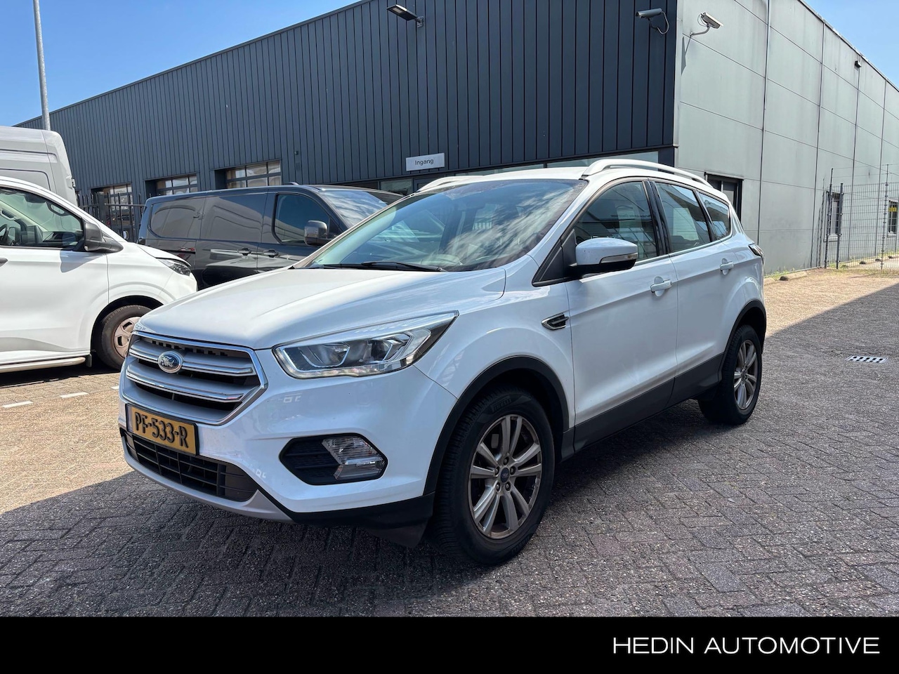 Ford Kuga - 1.5 EcoBoost Trend Ultimate 120PK | Trekhaak | Elektr. voorruitverwarming | Navigatie | Ca - AutoWereld.nl