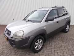 Hyundai Tucson - 2.0i Active ( EXPORT / ZO MEE )