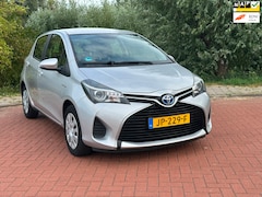Toyota Yaris - 1.5 Hybrid Aspiration Clima/Navi/Automaat