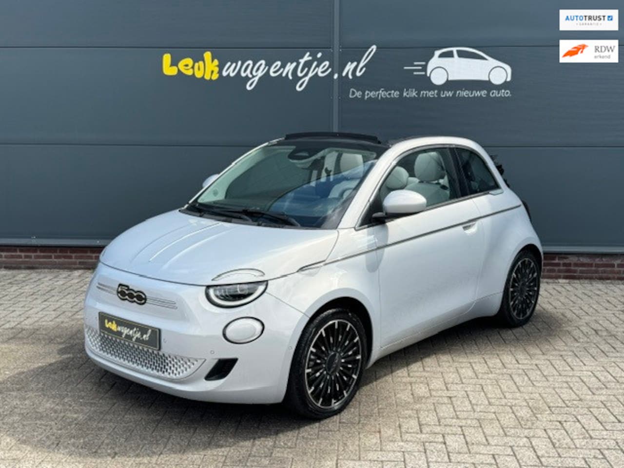 Fiat 500 C - E La Prima 42 kWh Cabrio by Bocelli *6.100 km - AutoWereld.nl