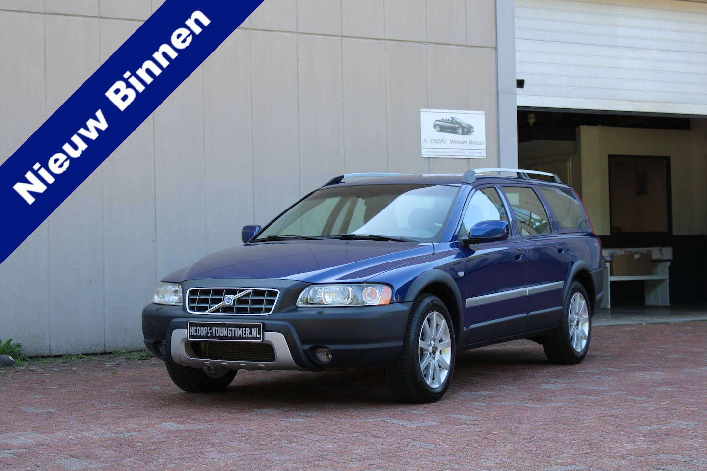 Volvo XC70 - 2.5 T AWD OCEAN RACE AUTOMAAT YOUNGTIMER 8x XC70 op voorraad - AutoWereld.nl