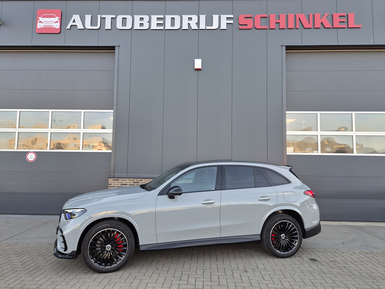 Mercedes-Benz GLC-klasse - 300e 4MATIC Sport Edition 300e 4MATIC Sport Edition,HUD,STOEL KOELING,PANO,KEYLESS,AMG,ENZ - AutoWereld.nl