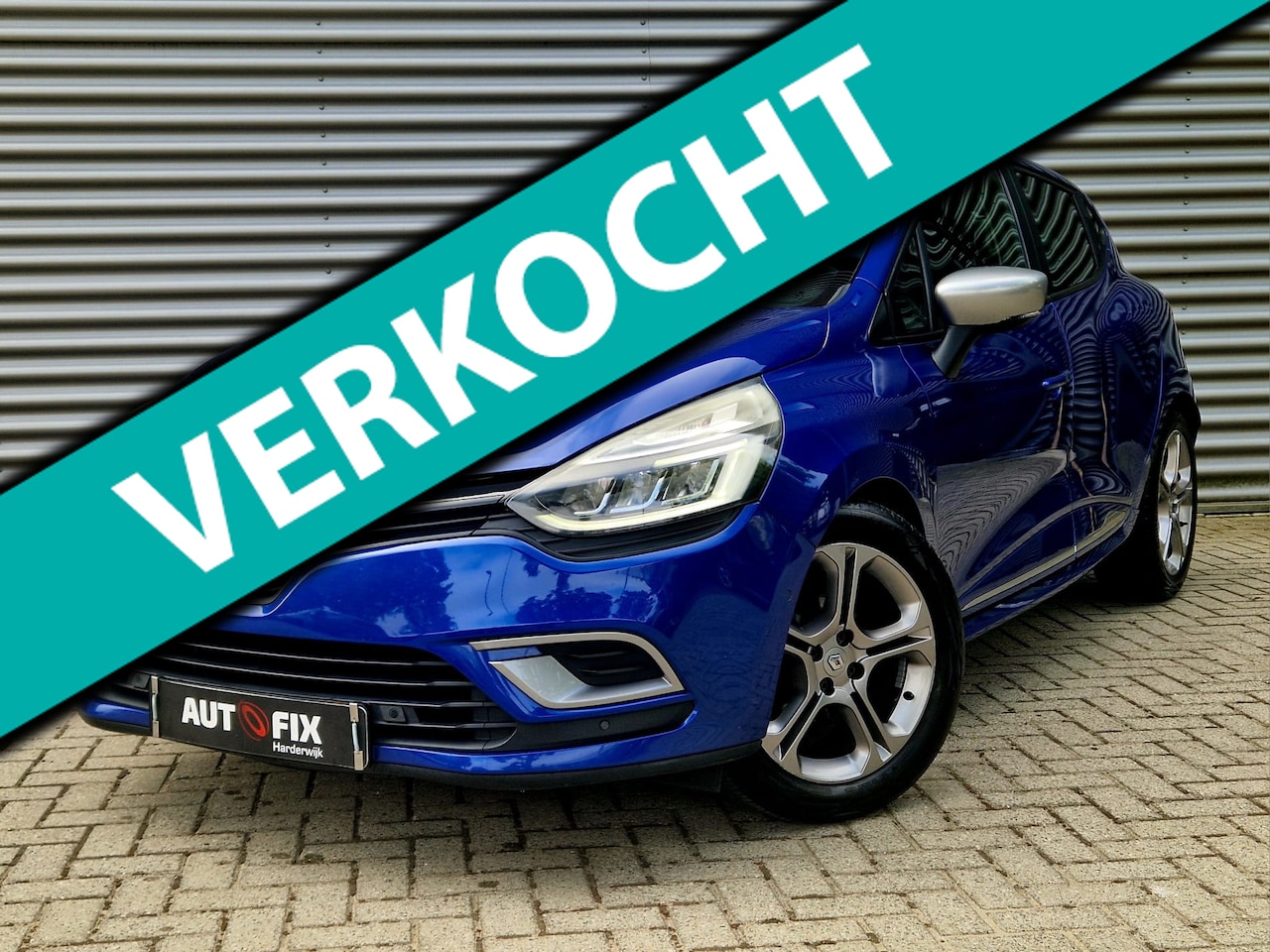 Renault Clio - 1.2 TCe Intens / GT - Line / Camera / PDC / LM velgen - AutoWereld.nl