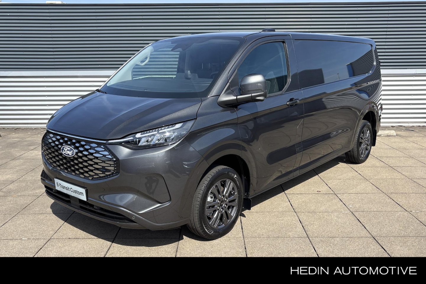 Ford Transit Custom - e-Transit 340 L2H1 Limited 71kWh 218pk | 8 Jaar Garantie | Voorraad - AutoWereld.nl