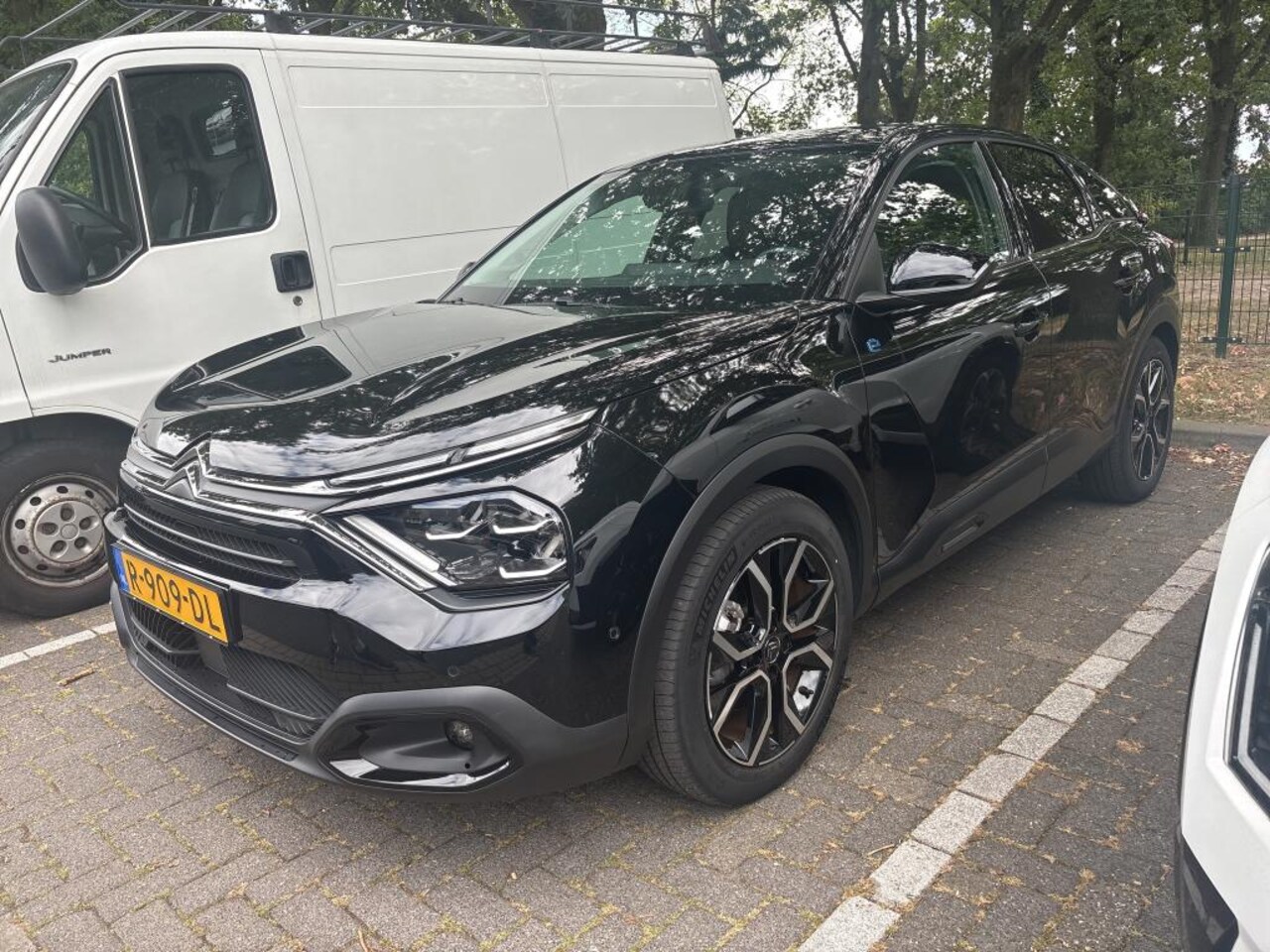 Citroën Ë-C4 - Shine 50 kWh Navi | Leder | Panoramadak | - AutoWereld.nl