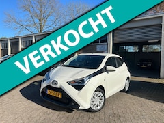 Toyota Aygo - 1.0 VVT-i x-play / Airco/ Camera/ 1e Eigenaar NAP/Garantie