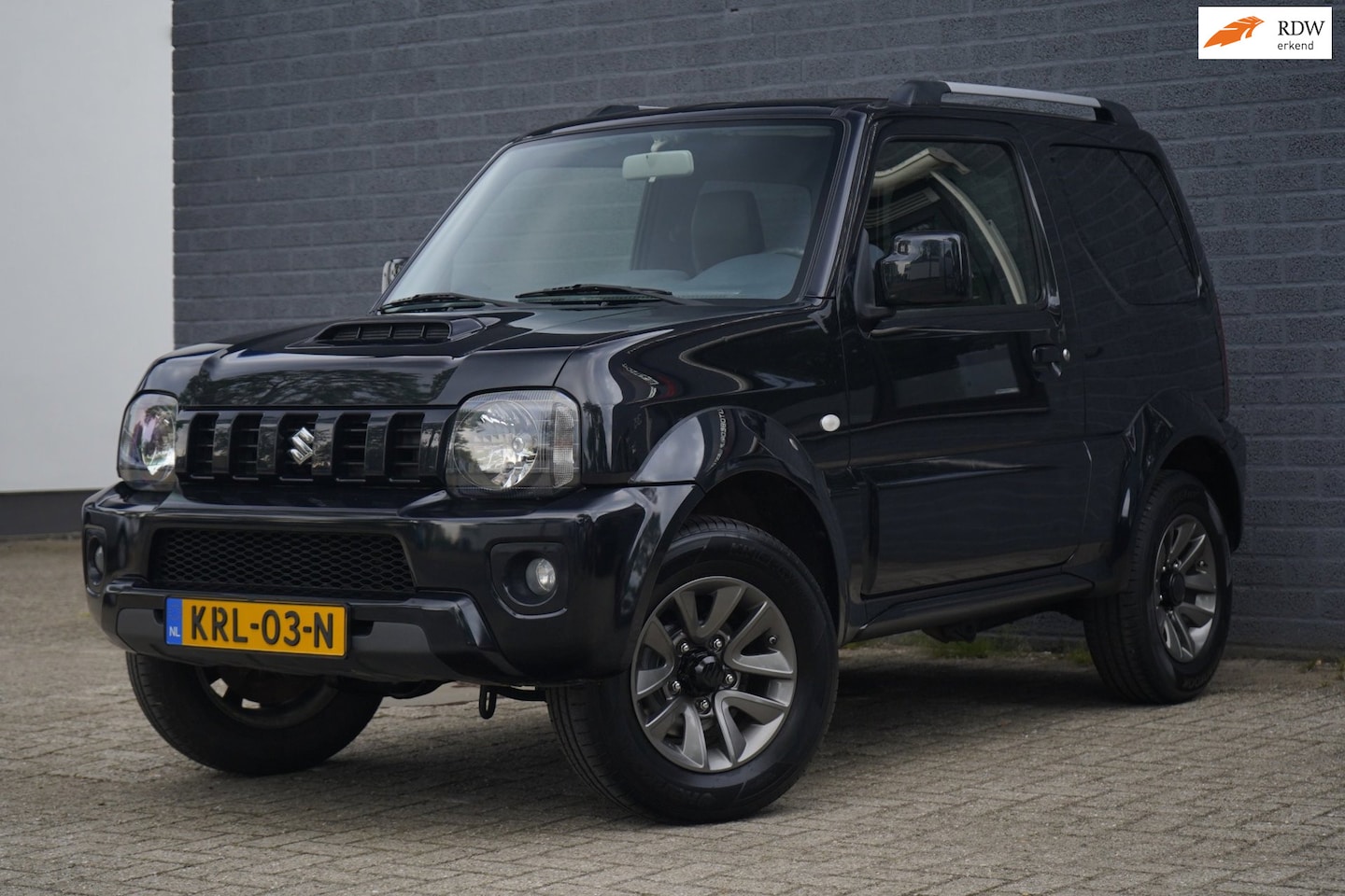 Suzuki Jimny - 1.3 Exclusive 1.3 Exclusive, Leer, Airco, NAP - AutoWereld.nl