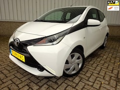 Toyota Aygo - 1.0 VVT-i x-play | AIRCO | CAMARA | LAGE KM