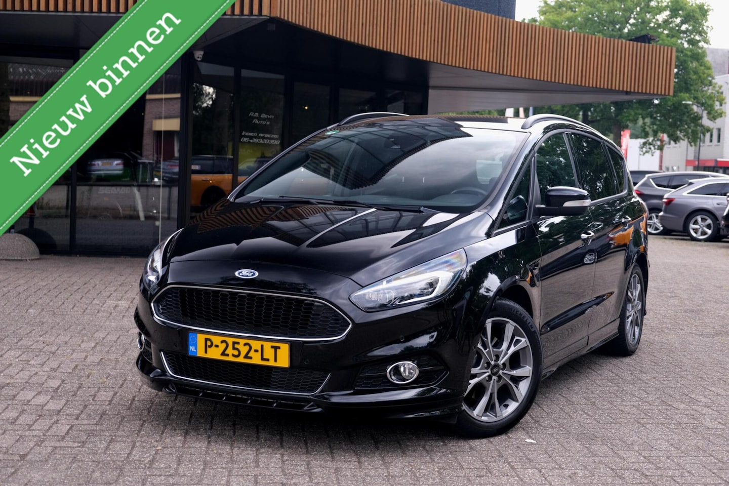 Ford S-Max - 1.5 ST-Line 7-Zits|Rijklaar!|Camera|Trekhaak|Carplay|Sony|Stuurwielverwarming|Winterpakket - AutoWereld.nl