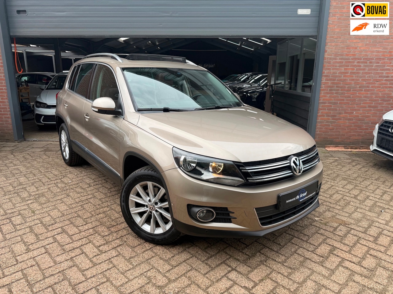 Volkswagen Tiguan - 1.4 TSI|PANO/LEDER/NAVI/ELEC-STOEL|KM 107995 - AutoWereld.nl