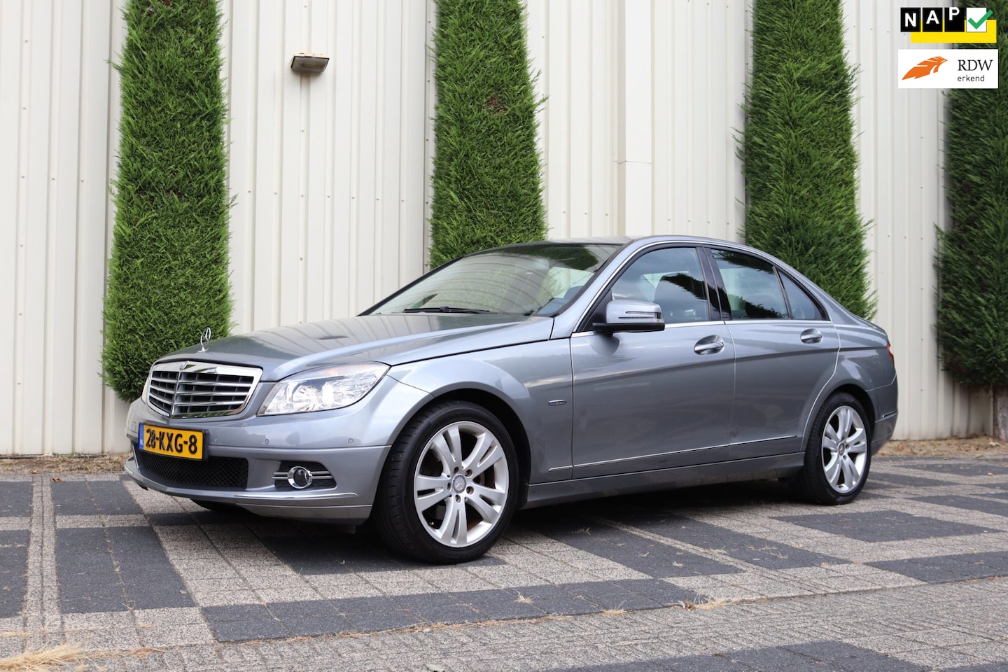 Mercedes-Benz C-klasse - 180 CGI BlueEFFICIENCY Business Edition Avantgarde 180 CGI BlueEFFICIENCY Business Edition Avantgarde - AutoWereld.nl