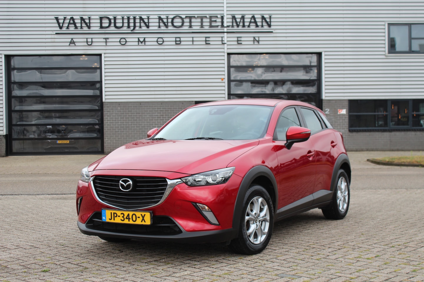 Mazda CX-3 - 2.0 SkyActiv-G 120 TS / Navigatie / Trekhaak / N.A.P. - AutoWereld.nl