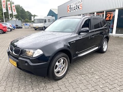 BMW X3 - 2.0i Business Line