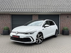 Volkswagen Golf - 1.5 ETSI 150PK R-LINE PANORAMA TREKHAAK CARPLAY