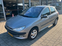 Peugeot 206 - 1.4 X-LINE nieuwe apk