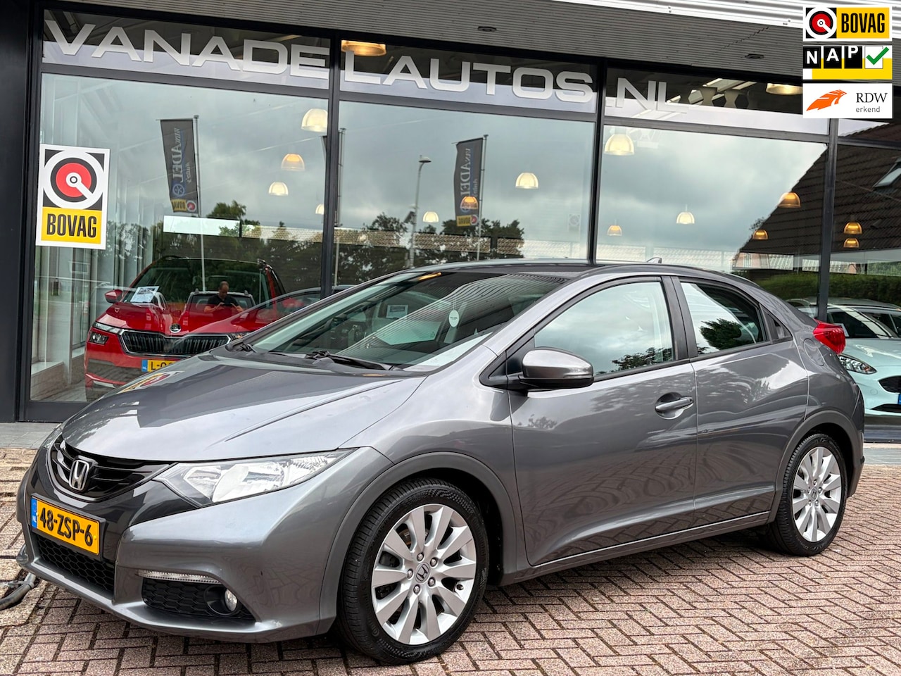 Honda Civic - 1.8 Sport 5Drs Clima Cruise Camera Trekhaak NL-Auto NAP Dealeronderhouden! - AutoWereld.nl