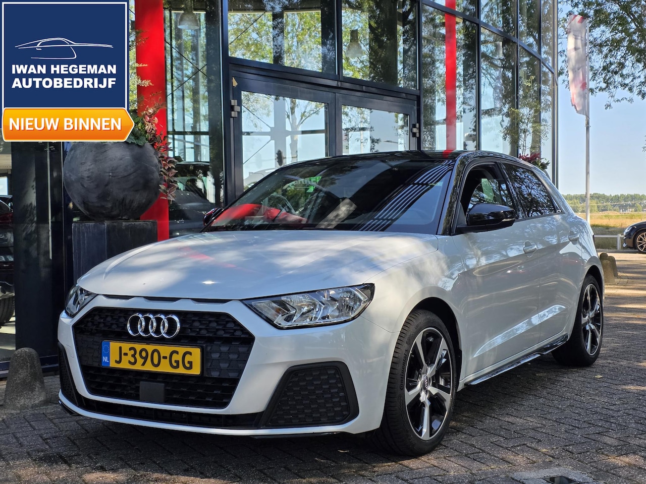 Audi A1 Sportback - 25 TFSI Pro Line | PDC | Airconditioning | LM Velgen | Apple CarPlay/Android Auto | Two-to - AutoWereld.nl