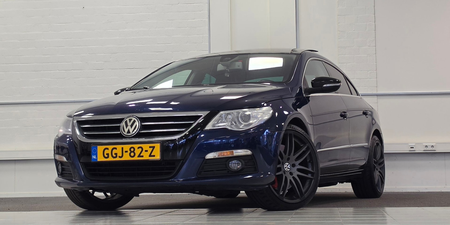 Volkswagen Passat CC - 3.6 V6 FSI 4Motion Schuif/kanteldak. Xenon Leer 5.6s 0-100 - AutoWereld.nl