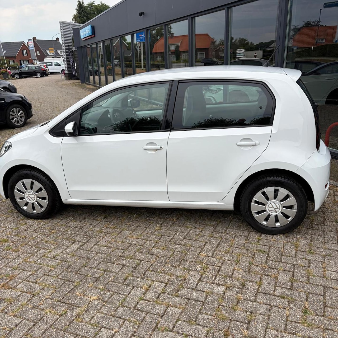 Volkswagen Up! - 1.0 1.0 - AutoWereld.nl
