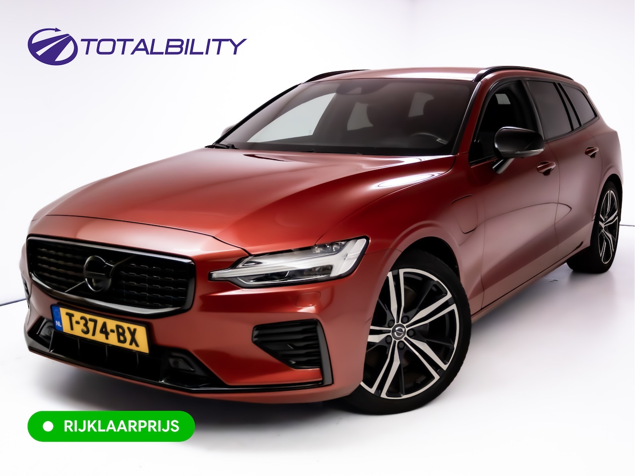 Volvo V60 - 2.0 T8 Twin Engine AWD R-Design | Stoel-, Stuur- & Achterbank verw. | Elec. trekhaak | 360 - AutoWereld.nl