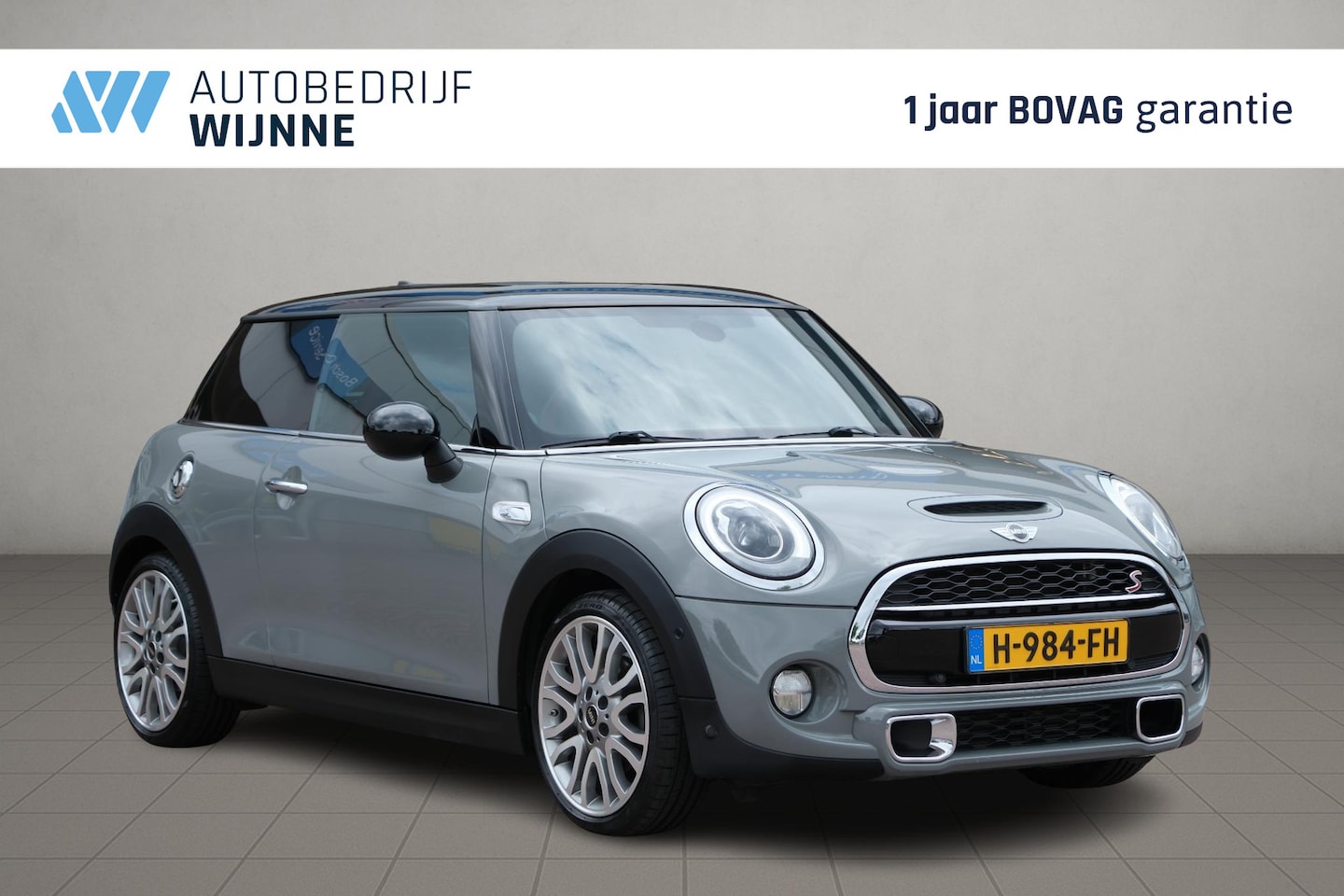 MINI Cooper S - 192pk Chili Serious Business | JCW Pakket | Panoramadak | Keyless | Camera | Harman/kardon - AutoWereld.nl