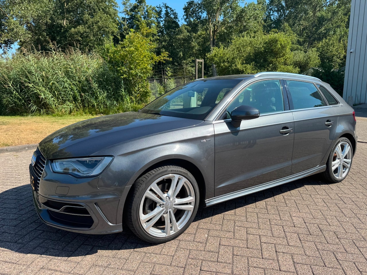Audi A3 Sportback - 1.4 e-tron PHEV Ambition Pro Line plus|ECC|CRUISE|P SENSOR|TREKHAAK|HALF LEDER - AutoWereld.nl