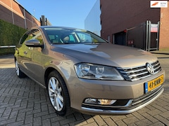 Volkswagen Passat - 1.4 TSI Highline BlueMotion_LEER-NAVI_NETTE AUTO