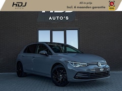 Volkswagen Golf - 1.4 eHybrid Style | Pano | 18"| Side | Ad. Cruise | Massage | Memo | Camera