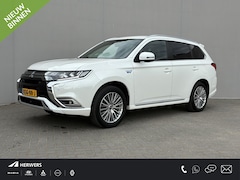 Mitsubishi Outlander - 2.4 PHEV Instyle / Elektrische achterklep / Trekgewicht 1500 kg / Rondomzicht camera / cru