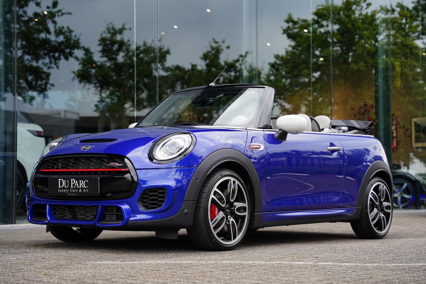 MINI Cabrio - 2.0 John Cooper Works Chili / 12 D.Km / NL-Auto / BTW / Full Option - AutoWereld.nl