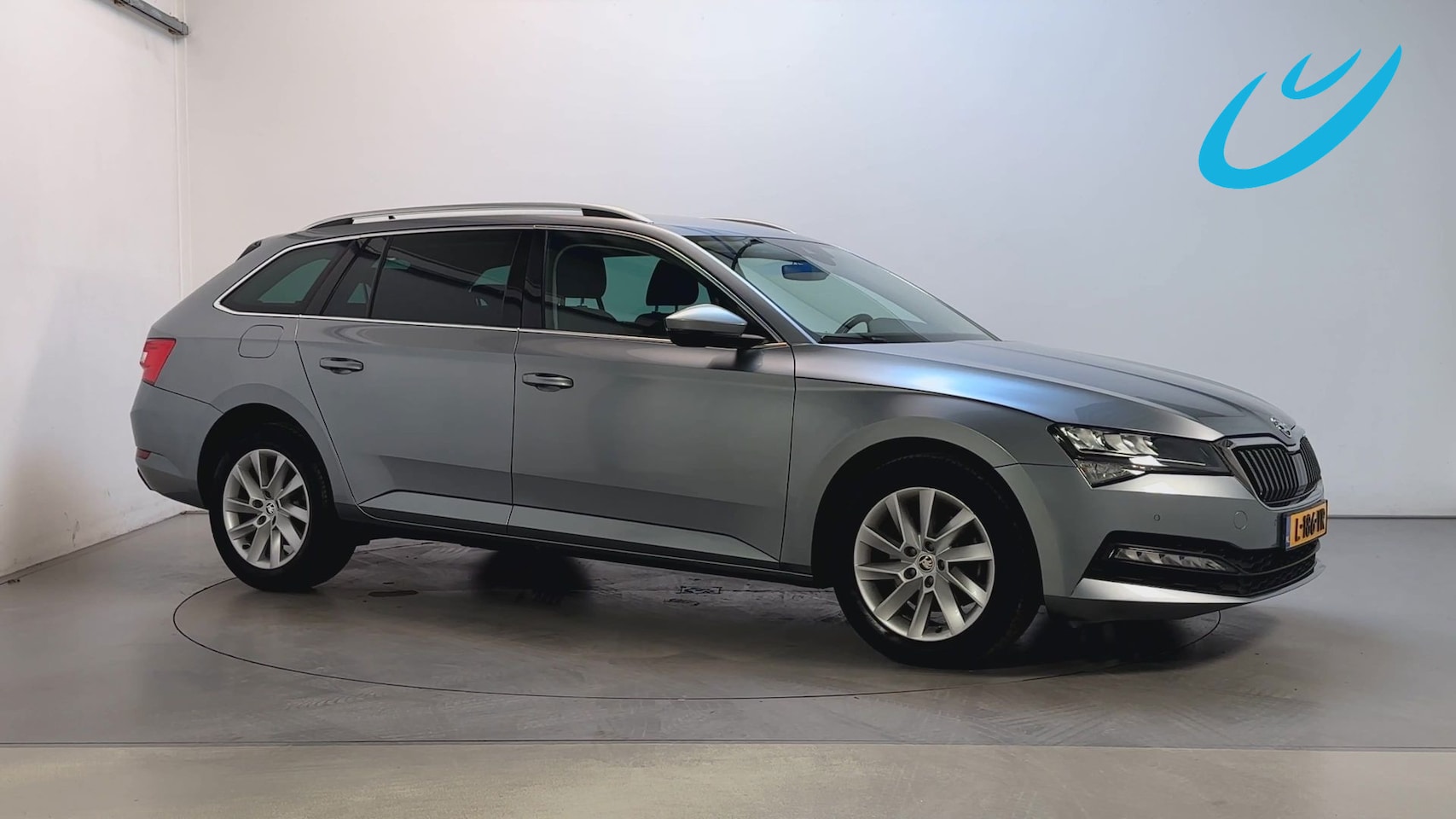 Skoda Superb Combi - 1.5 TSI 105pk DSG ACT Business Edition Adaptive Cruise Navigatie DAB+ App-Connect - AutoWereld.nl