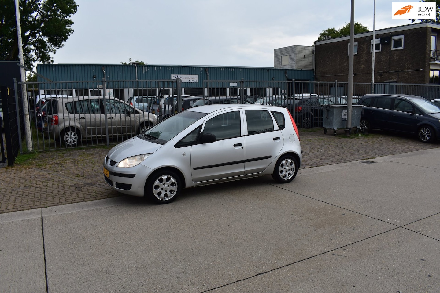 Mitsubishi Colt - 1.3 Invite - AutoWereld.nl