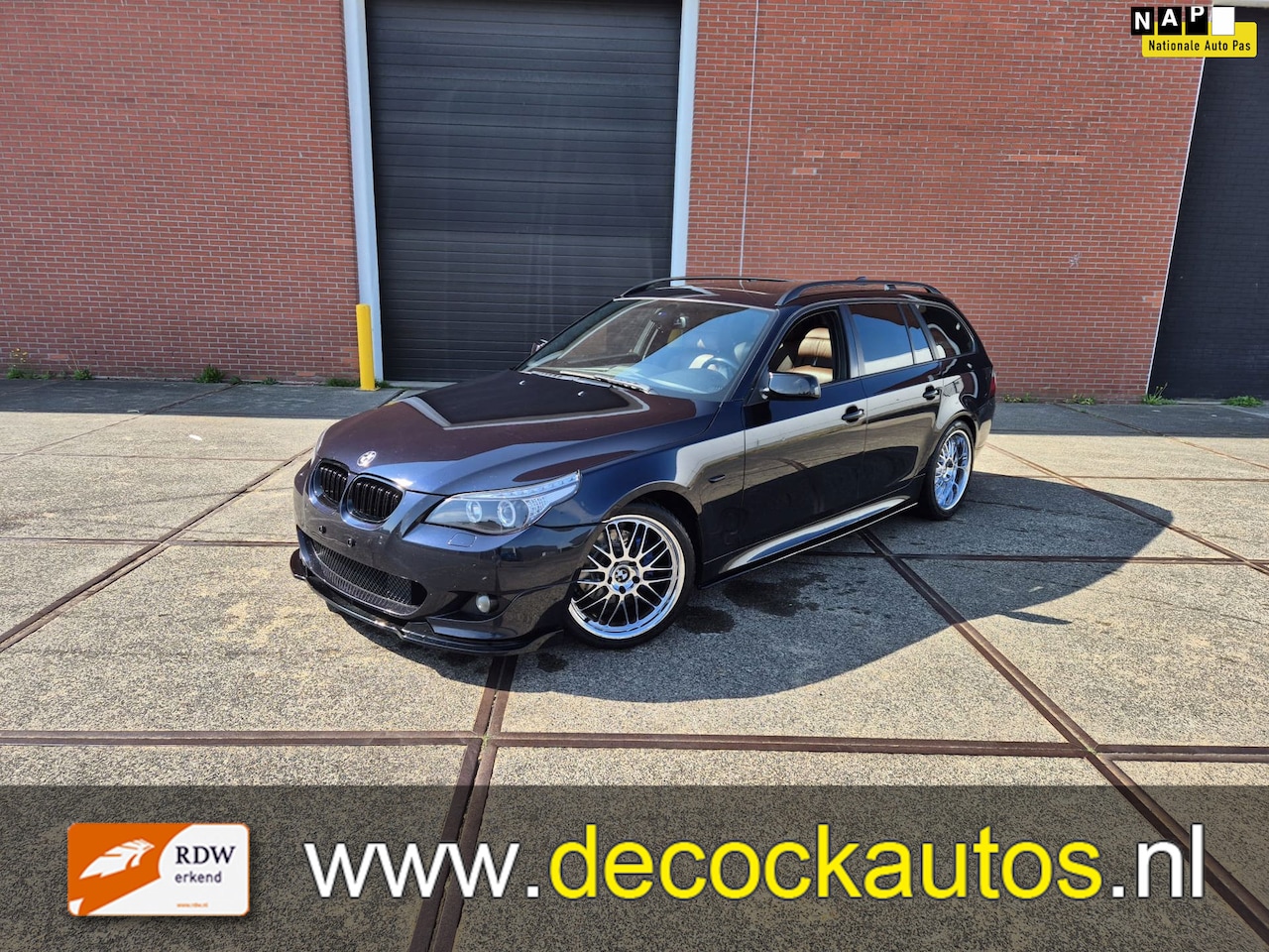 BMW 5-serie Touring - 530i High Executive/LEDER/19INCH - AutoWereld.nl