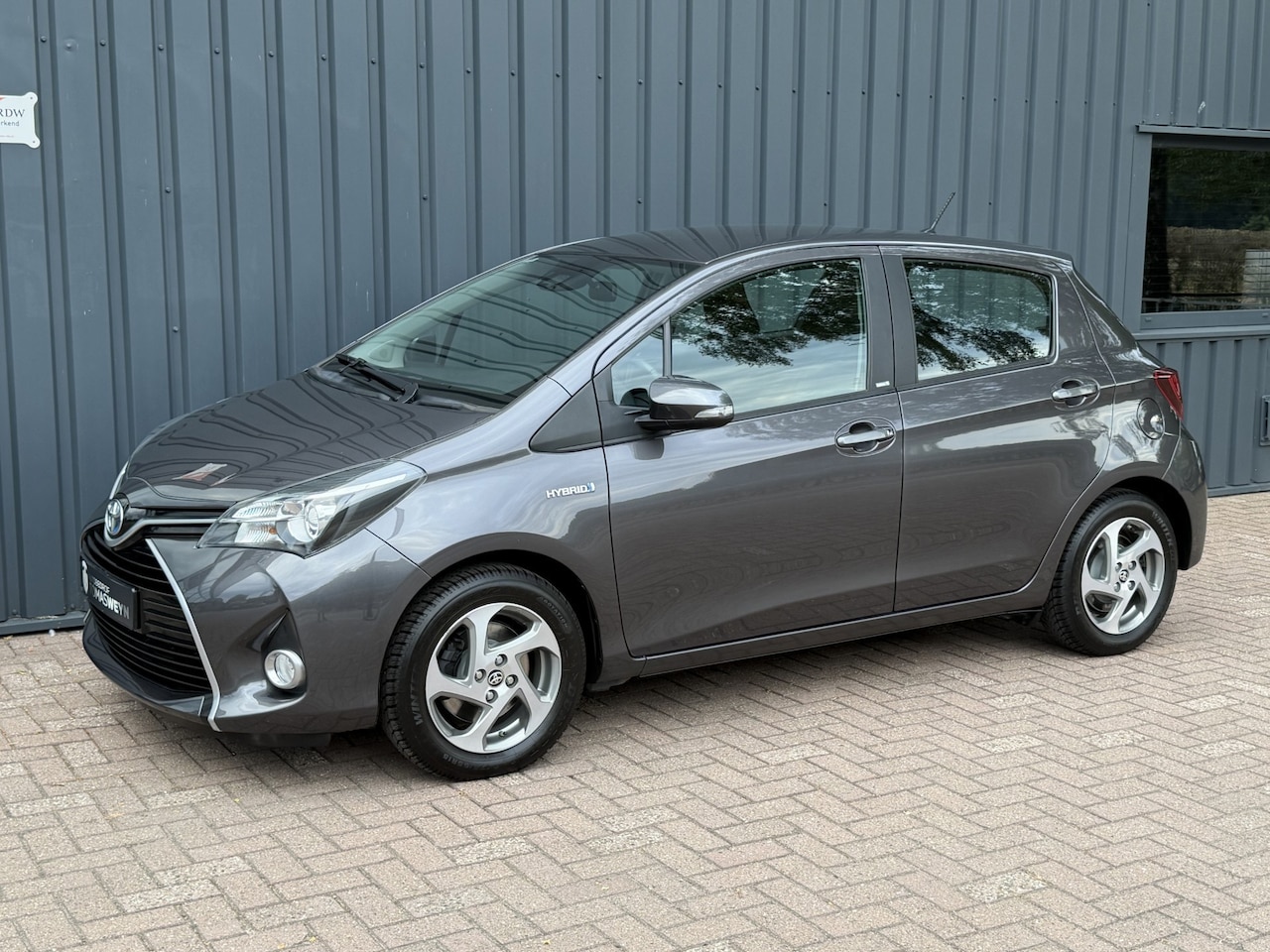 Toyota Yaris - 1.5 Hybrid Edition-S 1E EIGENAAR!/DEALER ONDERHOUDEN!/NAVI!/ - AutoWereld.nl