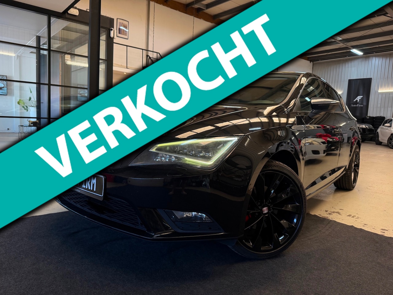 SEAT Leon - 1.4 TSI Style Garantie mogelijk Nette Auto Stoelverwarming Bluetooth Parkeersensoren - AutoWereld.nl
