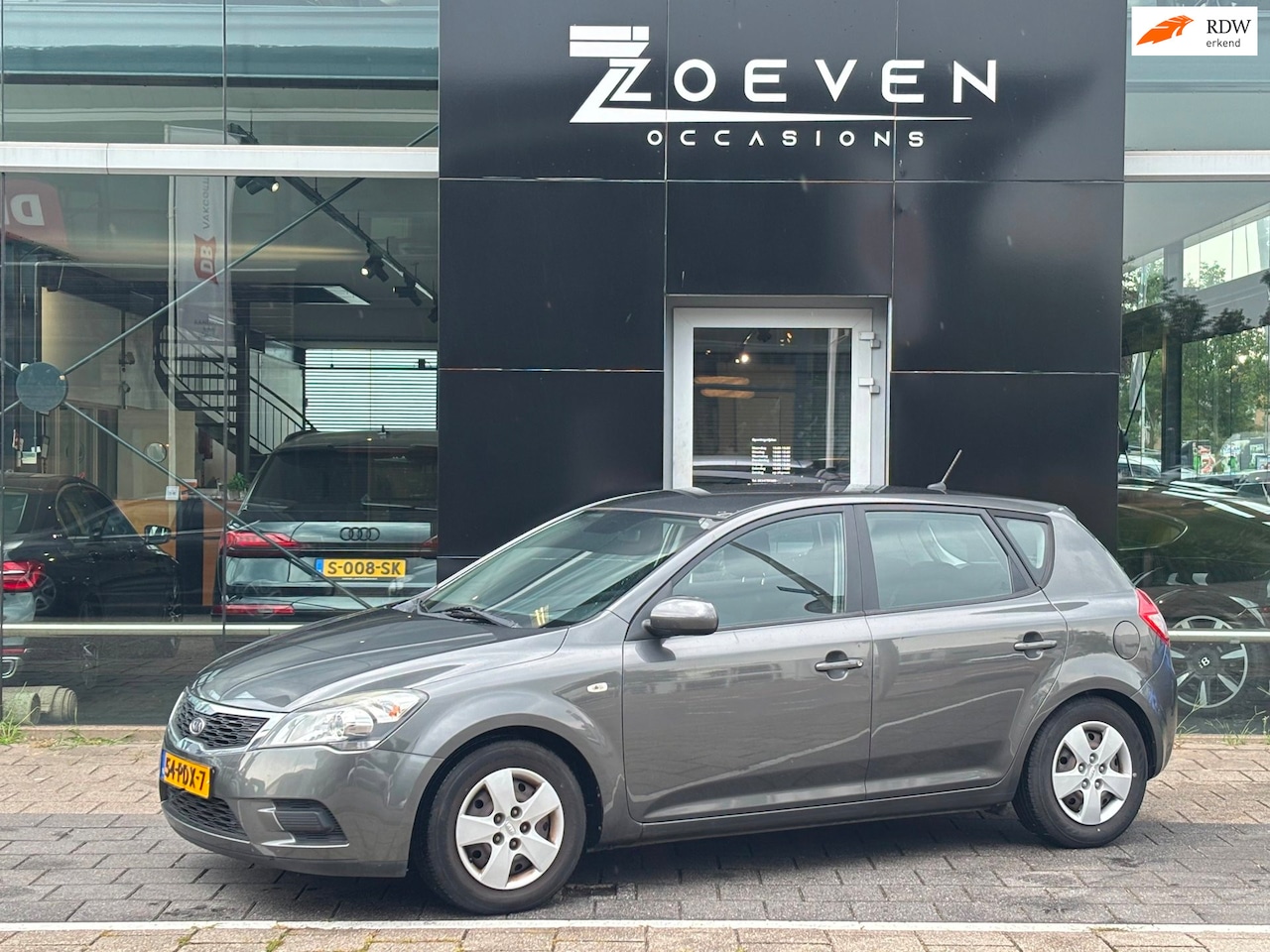 Kia Cee'd - 1.4 CVVT X-tra 1.4 CVVT X-tra - AutoWereld.nl